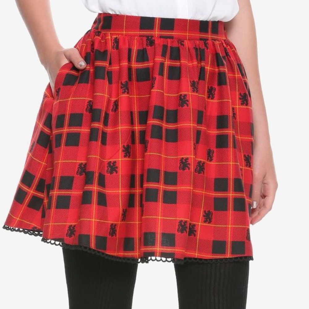 Hot Topic Gryffindor Skirt